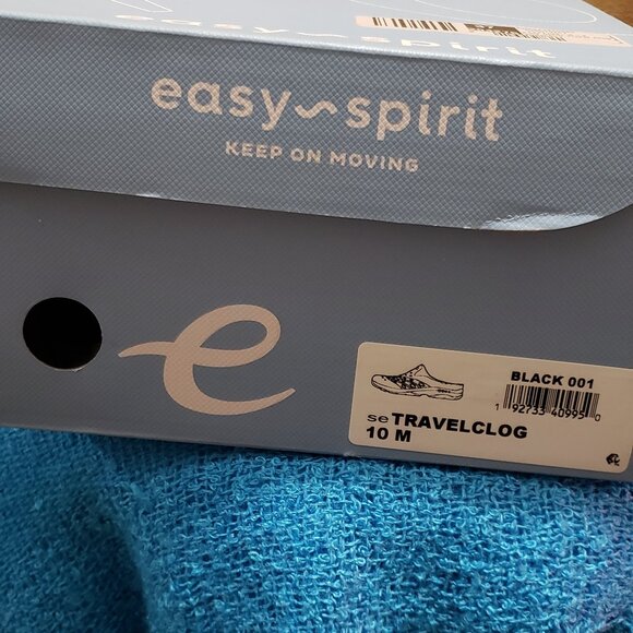 Black Slip On Travel Clogs - Picture 5 of 5